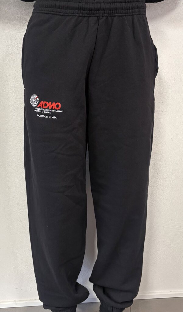 pantaloni_neri_indossati_20euro