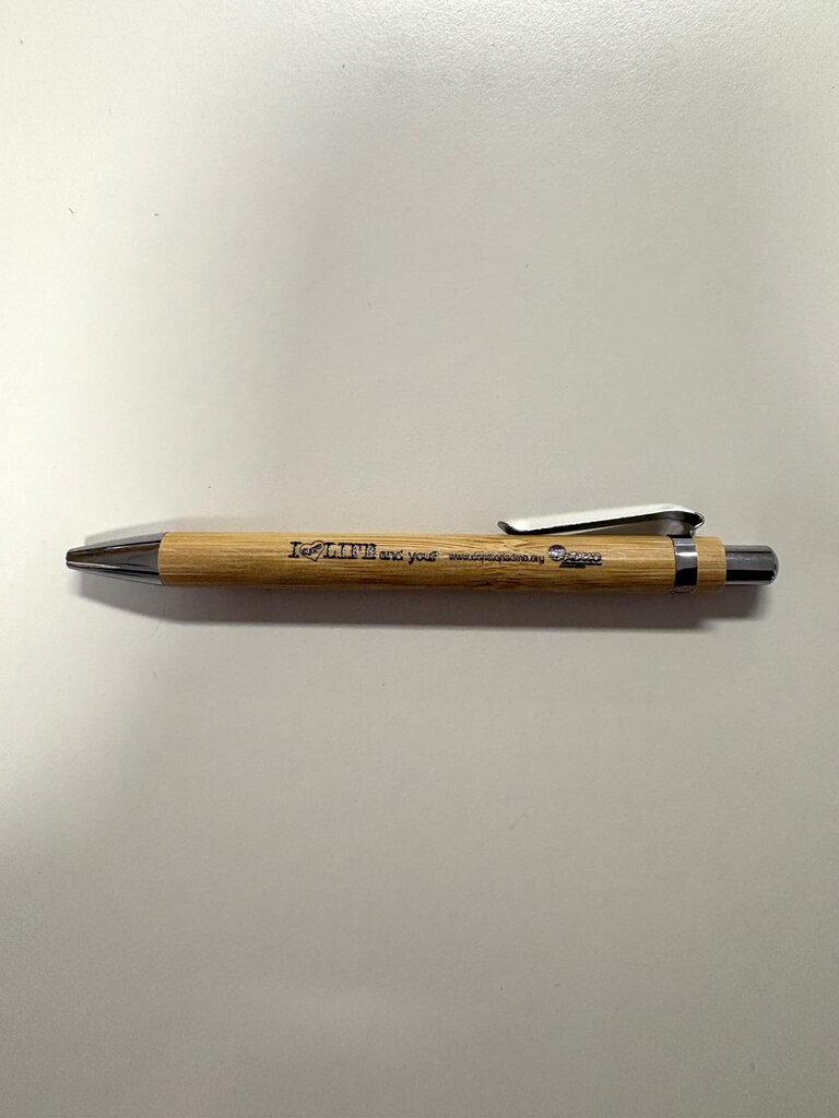 penna_con_logo_in_legno_3euro